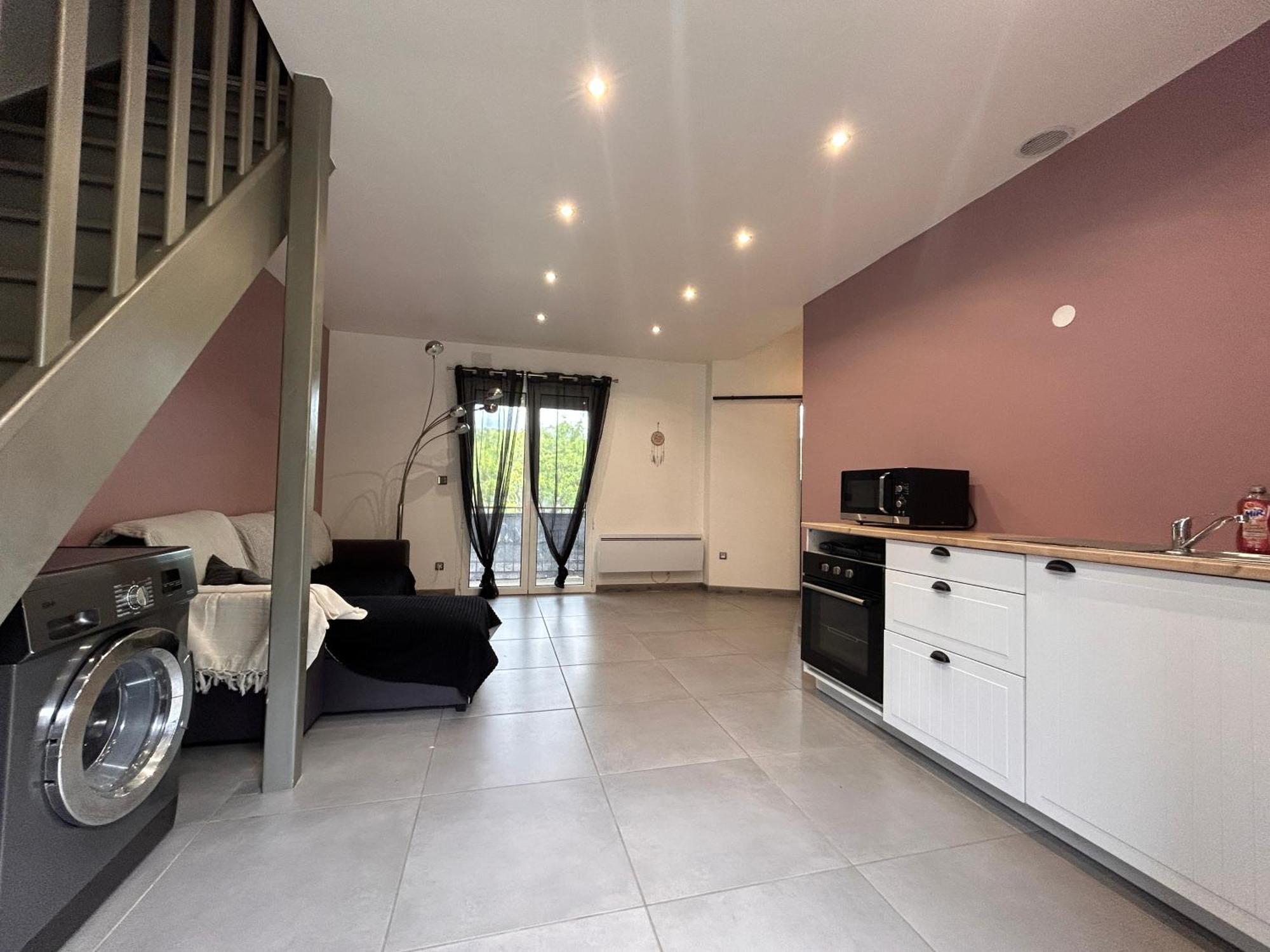 Petite Maison Studio Tout Confort Cosy Givors Autoroute Et Gare Apartment Exterior photo
